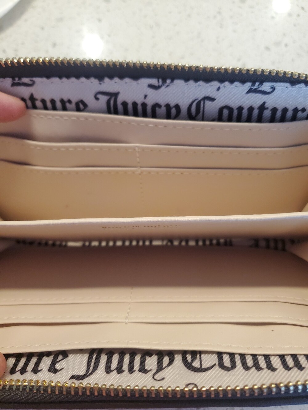 Juicy Couture Wallet Bundle - Picture 3 of 4